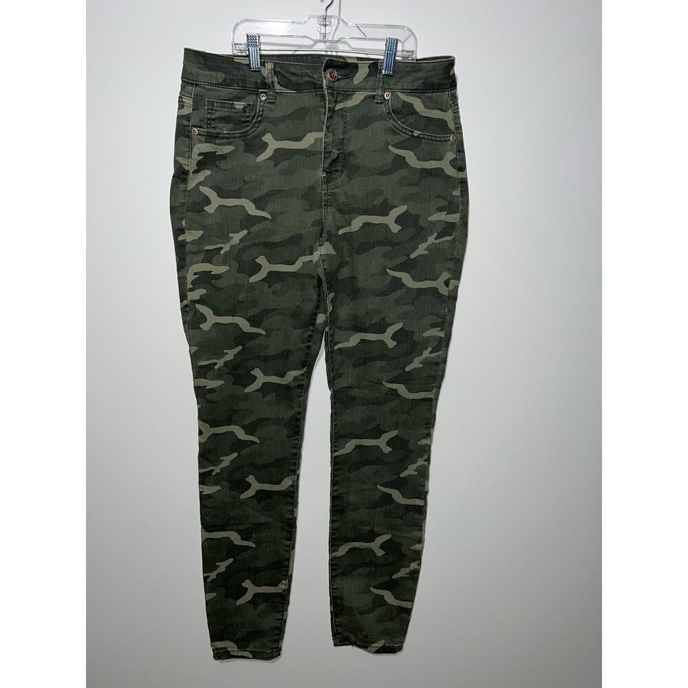Maurice’s women’s camouflage pants - Picture 2 of 10